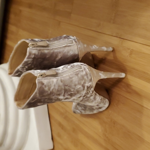 PDxHB heels booties - Picture 4 of 6